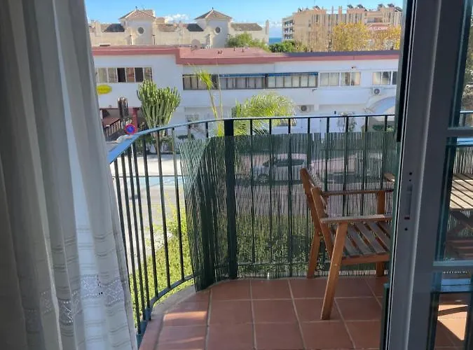 Carihuela A 300 Metros Playa *