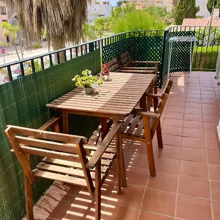 Carihuela A 300 Metros Playa Апартаменты *