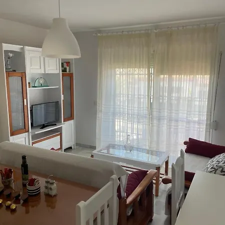 Carihuela A 300 Metros Playa Апартаменты *